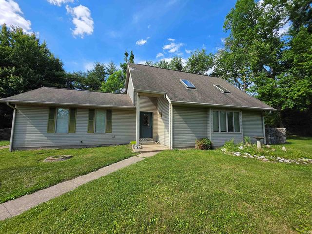 1530 & 1540 S Curry Pike, Bloomington, IN 47403