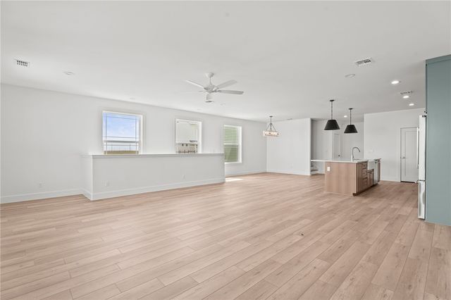 8118 Beach Break Dr, Corpus Christi, TX 78418