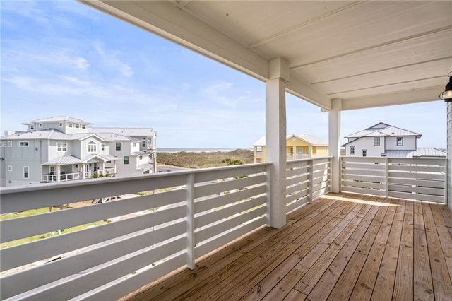 8118 Beach Break Dr, Corpus Christi, TX 78418