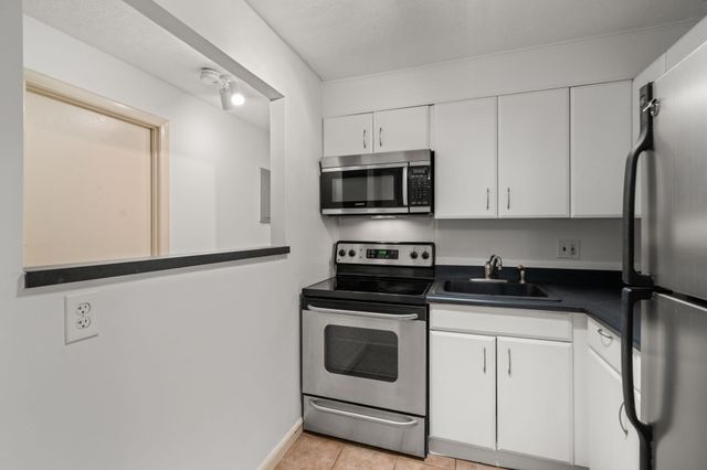20 Radcliffe 105, Boston, MA 02134