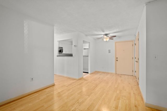20 Radcliffe 105, Boston, MA 02134