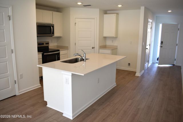 5692 COPPERS EDGE Lane, Jacksonville, FL 32254