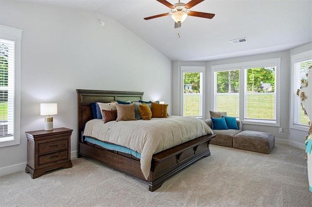 2 Whites Pond Road, Moreland, GA 30259
