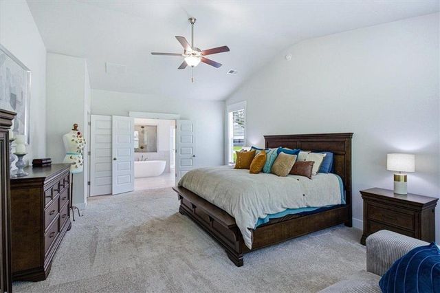 2 Whites Pond Road, Moreland, GA 30259