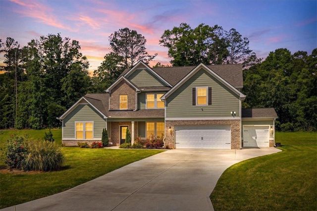 2 Whites Pond Road, Moreland, GA 30259