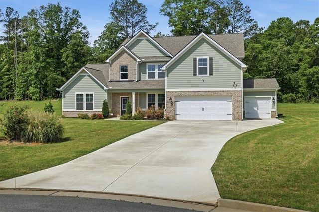 2 Whites Pond Road, Moreland, GA 30259