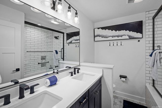 889 Glenn, Canyon Lake, TX 78133