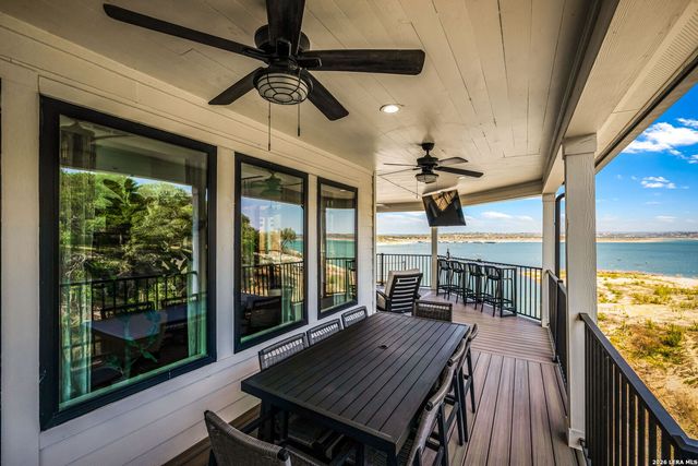 889 Glenn, Canyon Lake, TX 78133