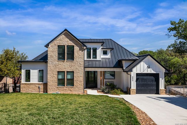 889 Glenn, Canyon Lake, TX 78133