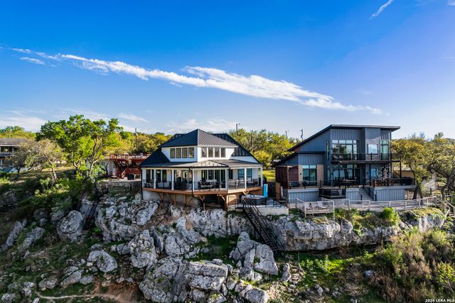 889 Glenn, Canyon Lake, TX 78133