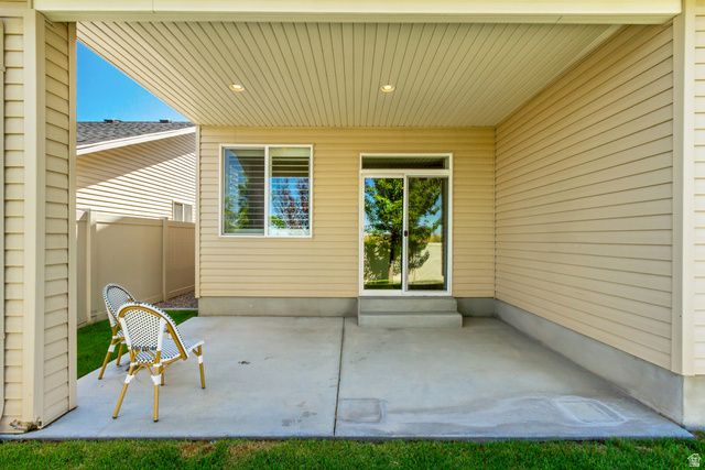 1003 N BEXLEY DR, North Salt Lake, UT 84054