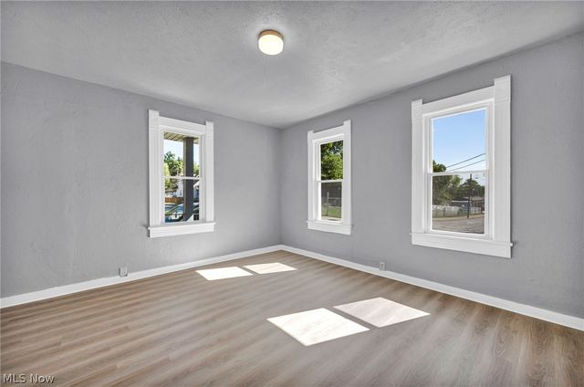 5101 Dalton Avenue, Cleveland, OH 44127
