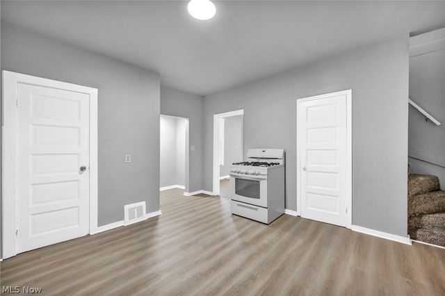 5101 Dalton Avenue, Cleveland, OH 44127