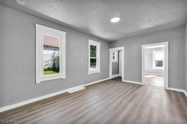 5101 Dalton Avenue, Cleveland, OH 44127