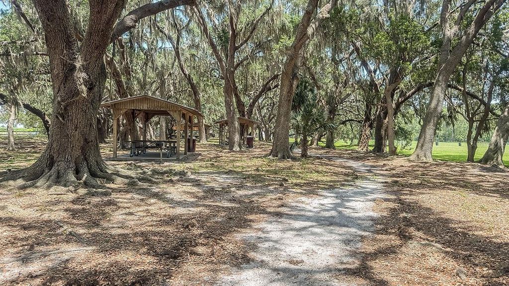 Image 24 of property listing at 969 LADYFISH TRAIL, St Cloud, FL 34771