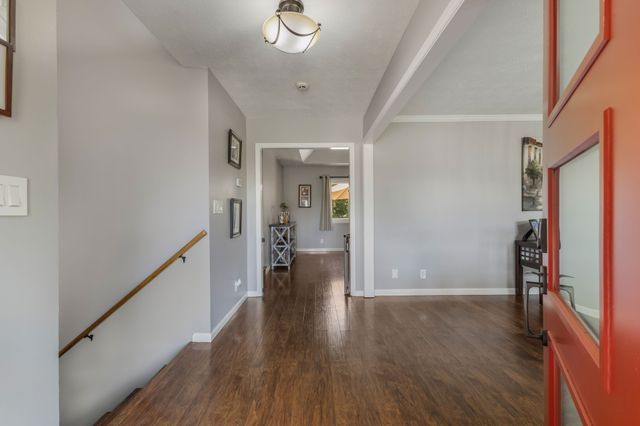 1025 Claremont Dr, Columbia, TN 38401