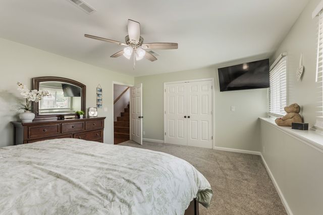 1025 Claremont Dr, Columbia, TN 38401