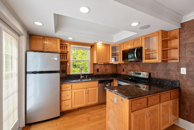 199 Maplemere Dr, Clarksville, TN 37040