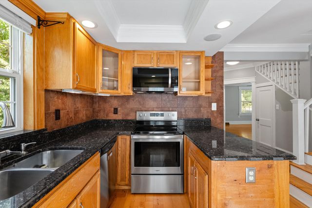 199 Maplemere Dr, Clarksville, TN 37040