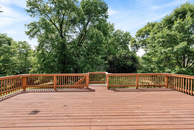 199 Maplemere Dr, Clarksville, TN 37040