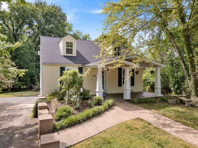 199 Maplemere Dr, Clarksville, TN 37040
