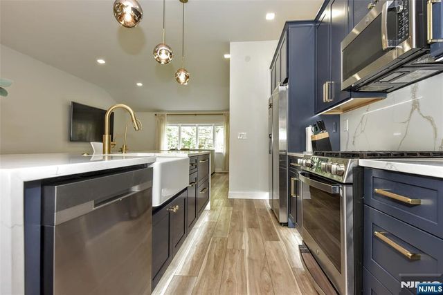 21 Branton Street, Park Ridge, NJ 07656