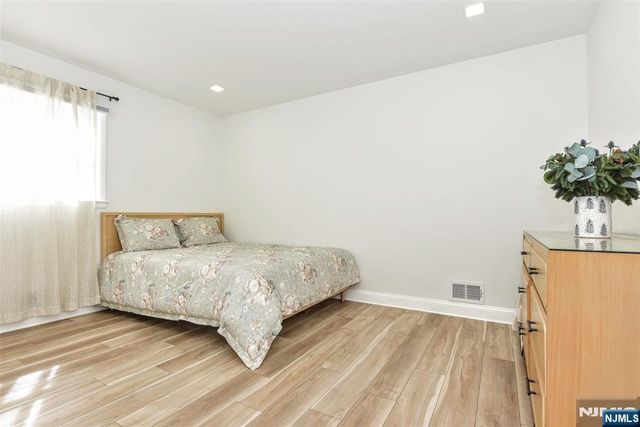 21 Branton Street, Park Ridge, NJ 07656