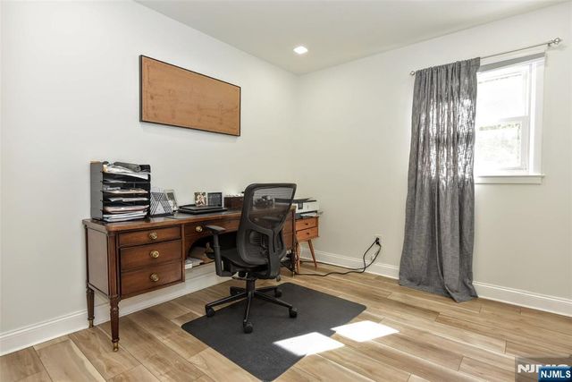 21 Branton Street, Park Ridge, NJ 07656