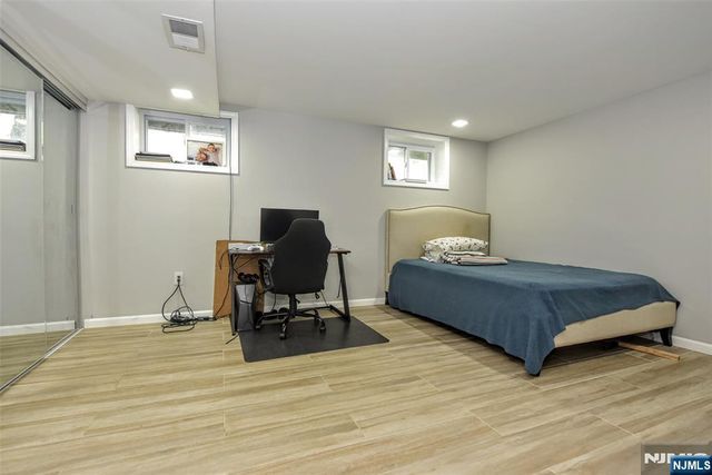 21 Branton Street, Park Ridge, NJ 07656