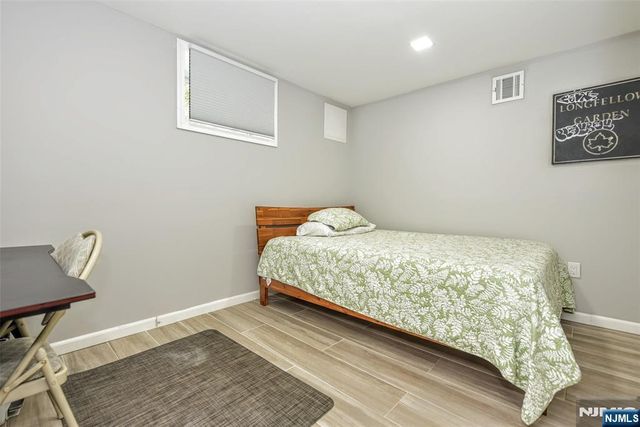 21 Branton Street, Park Ridge, NJ 07656