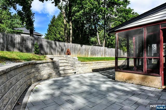 21 Branton Street, Park Ridge, NJ 07656