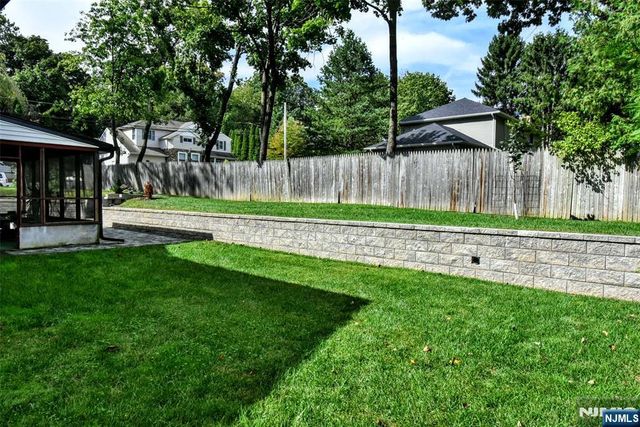 21 Branton Street, Park Ridge, NJ 07656