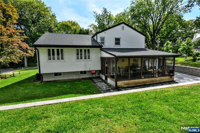 21 Branton Street, Park Ridge, NJ 07656