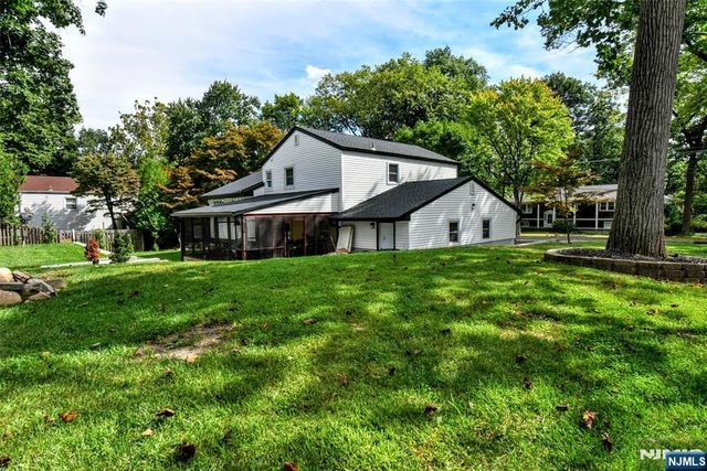 21 Branton Street, Park Ridge, NJ 07656