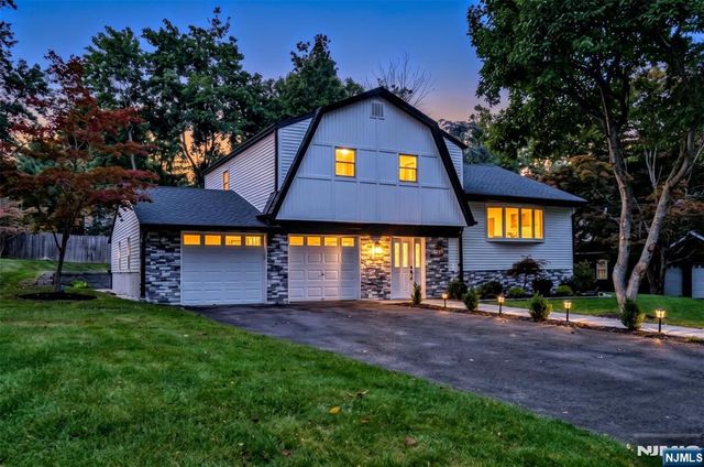 21 Branton Street, Park Ridge, NJ 07656