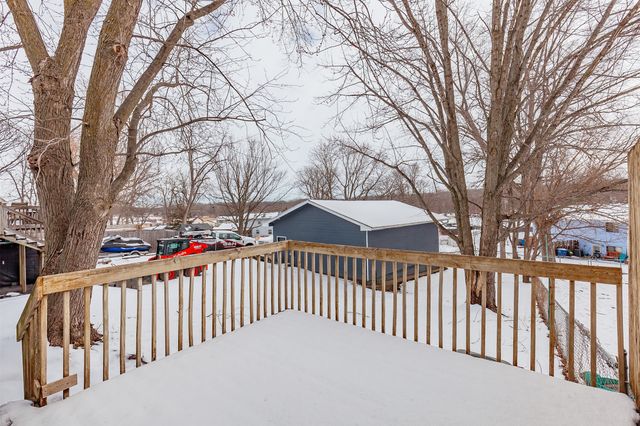 617 Hickory Hill Lane, Des Moines, IA 50317