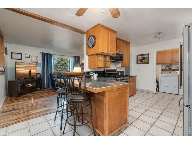 335 Mountain View Dr, Fort Collins, CO 80524