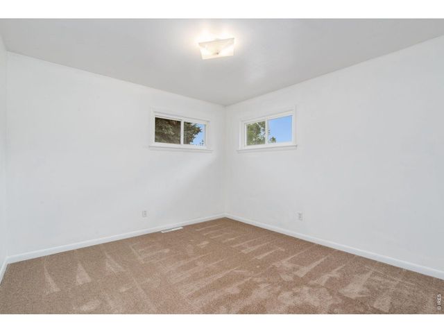 335 Mountain View Dr, Fort Collins, CO 80524