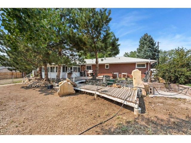 335 Mountain View Dr, Fort Collins, CO 80524