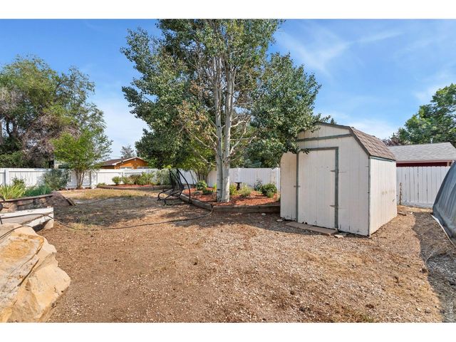 335 Mountain View Dr, Fort Collins, CO 80524