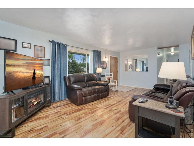 335 Mountain View Dr, Fort Collins, CO 80524