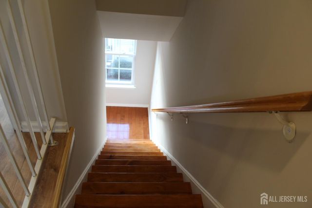 53 Giera Court, Sayreville, NJ 08859