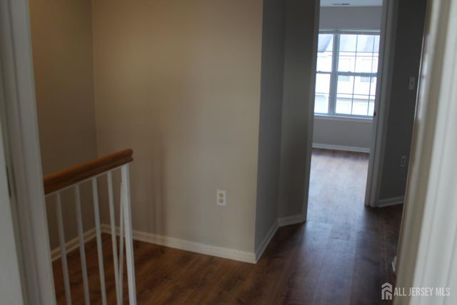 53 Giera Court, Sayreville, NJ 08859