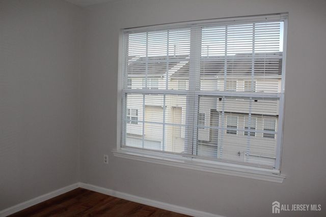 53 Giera Court, Sayreville, NJ 08859