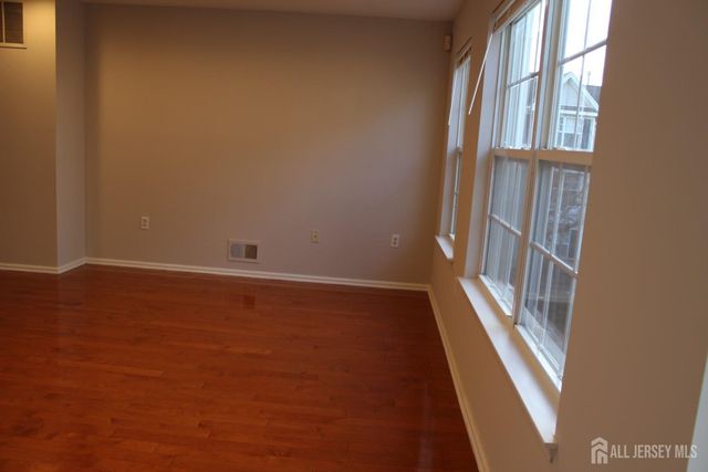 53 Giera Court, Sayreville, NJ 08859