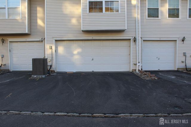 53 Giera Court, Sayreville, NJ 08859