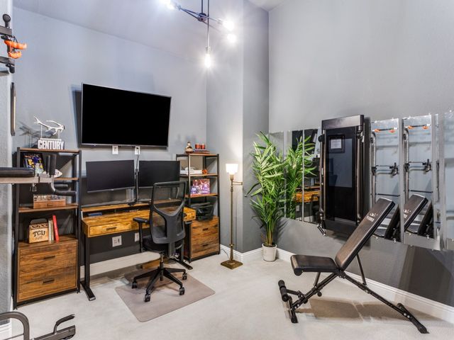 13612 Parkline Way, Fort Worth, TX 76008