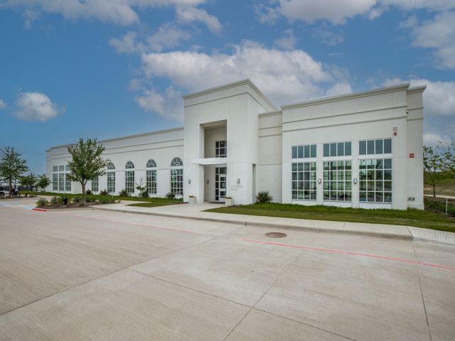 13612 Parkline Way, Fort Worth, TX 76008