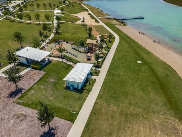 13612 Parkline Way, Fort Worth, TX 76008