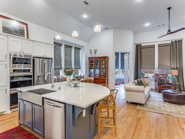 13612 Parkline Way, Fort Worth, TX 76008